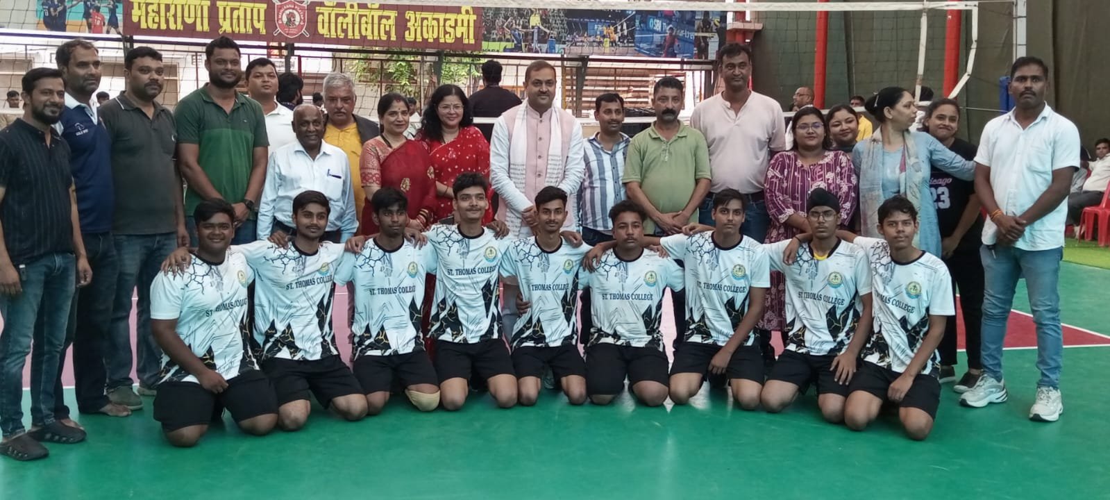CICSE zonal Volleyball under 19 boys winner St Thomas College